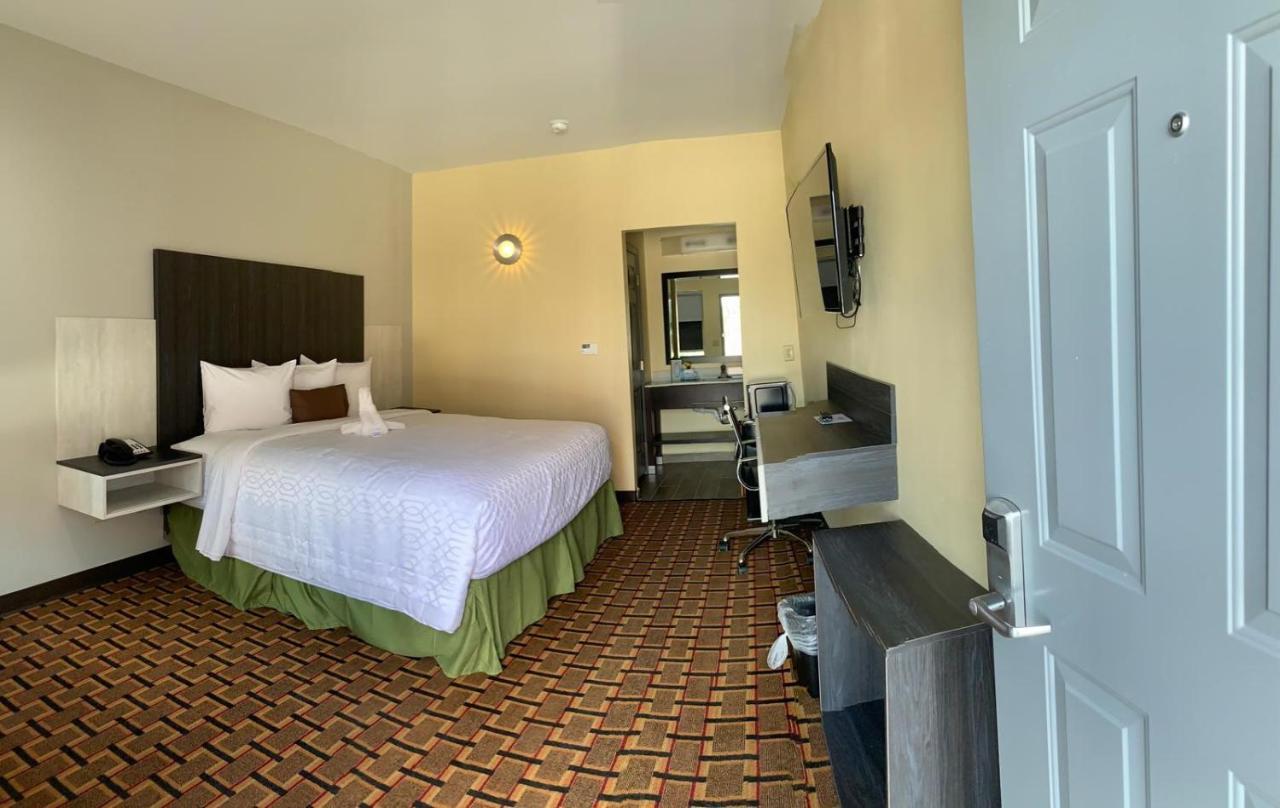 Homestay Inn & Suites Edinburg Exterior photo