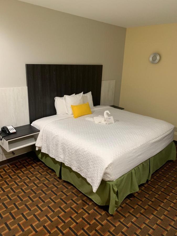 Homestay Inn & Suites Edinburg Exterior photo